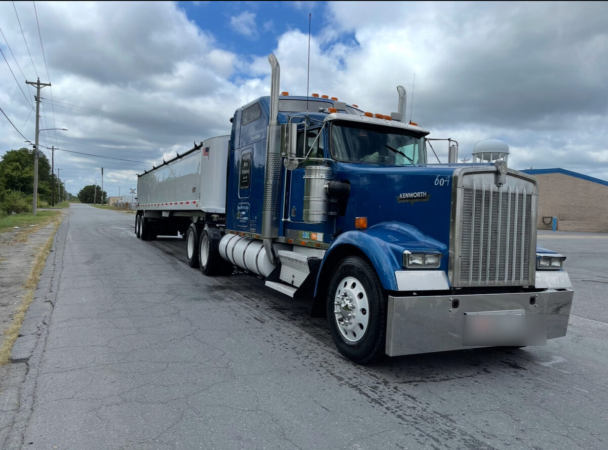 A classic 2000 Kenworth W900 — the kind of older truck many carriers decline to insure, but InsureToday24 will insurance | InsureToday24 — insuretoday24.com